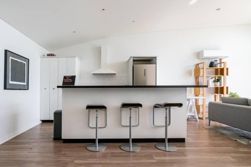 Spacious Penthouse With Spectacular Harbour Views! 奥克兰 外观 照片